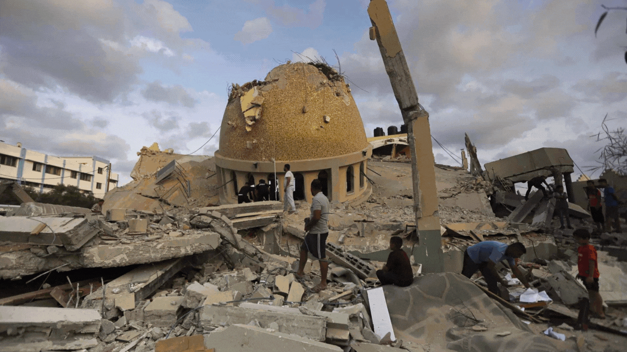 Palestinians flee northern Gaza as Israel masses troops for assault - Times  of India