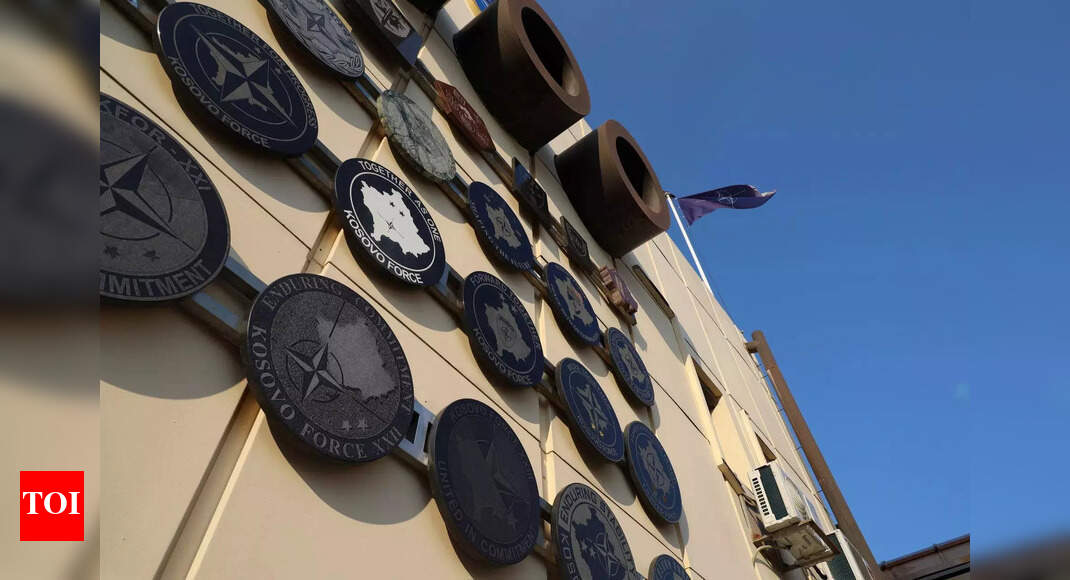 Romanian troops boost NATO's peacekeeping mission in Kosovo