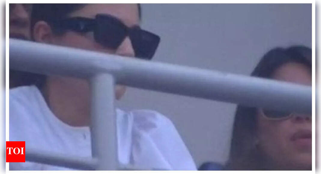 Pic: Anushka seen watching the #IndvsPak match