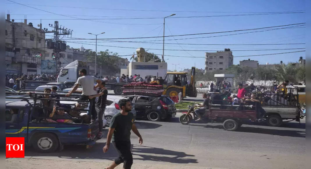 Gaza: Palestinians flee northern Gaza as Israel masses troops for assault