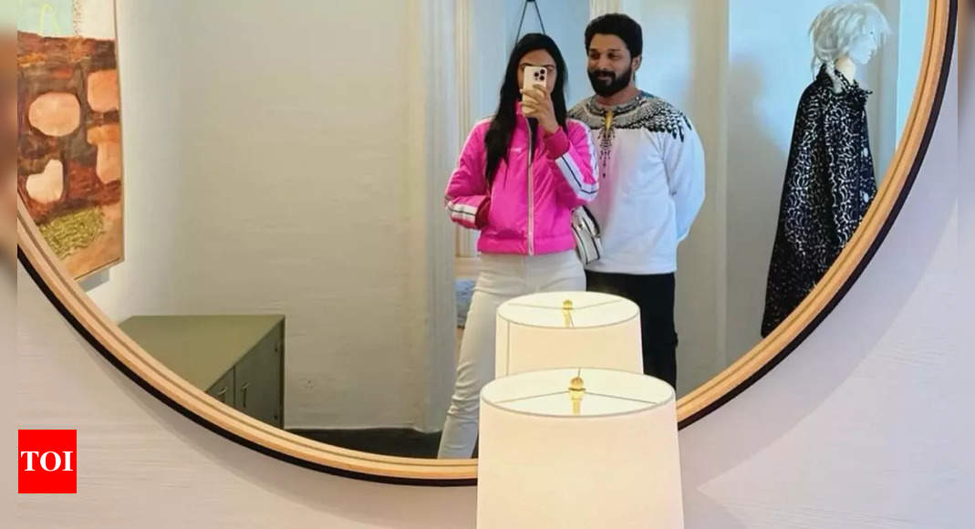 Sneha Reddy radiates glamor and confidence in latest mirror selfie with Allu Arjun | Telugu Movie News