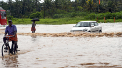 Heavy rains lash Kerala, orange alert in 4 districts; many parts of Thiruvananthapuram flooded