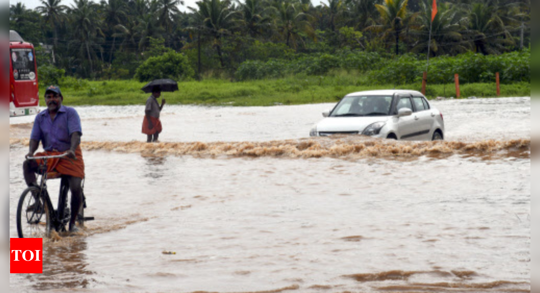 Heavy Rains Lash Kerala, Orange Alert In 4 Districts; Many Parts Of ...