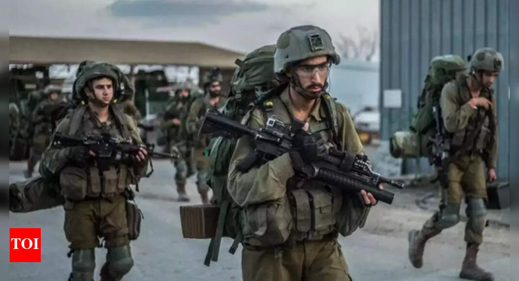 Israeli army awaits 'political' green light for Gaza invasion