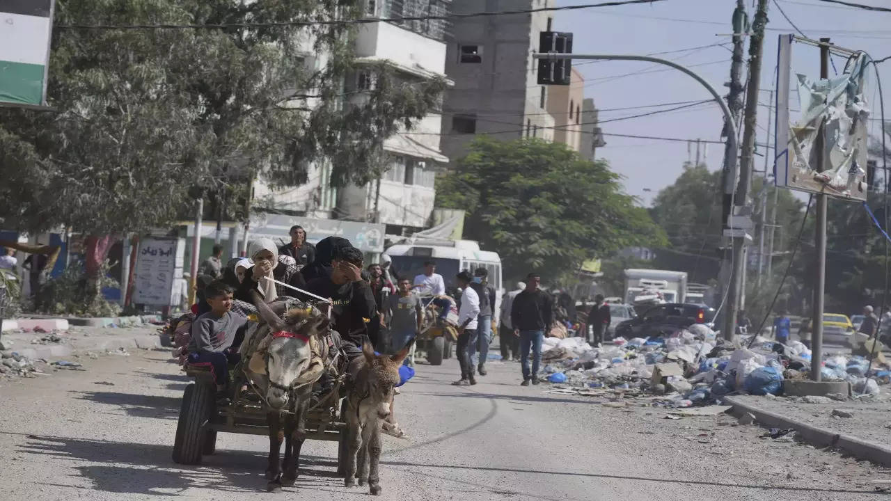 Palestinian Americans watch with dread, as family members in Gaza