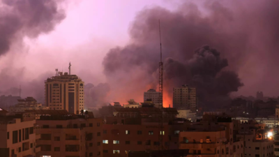 Egypt pushing to break impasse over Gaza aid, calls bombardment 'collective punishment'