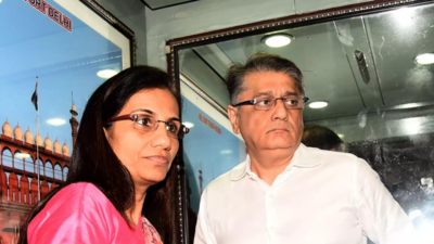 Videocon loan fraud: SC seeks reply of Chanda Kochhar, husband on CBI's plea