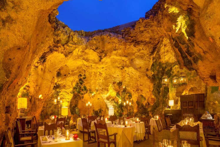 Ali Barbour's Cave Restaurant (Kenya)