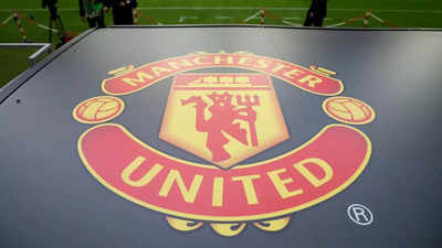 Manchester United shares plummet around 10% as Ratcliffe's stake bid report dents soccer club buyout hopes