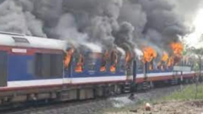 Five coaches of DEMU train catch fire near Ahmednagar