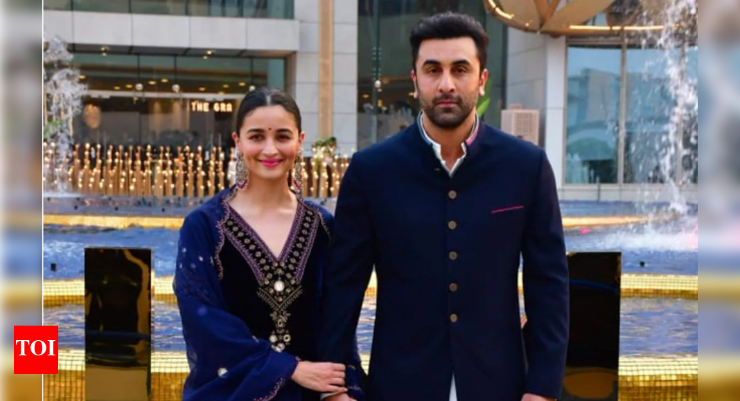 Ranbir-Alia leave city to attend National Awards