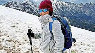 9-year-old Vasai girl reaches base camp, now aims for Mount Everest