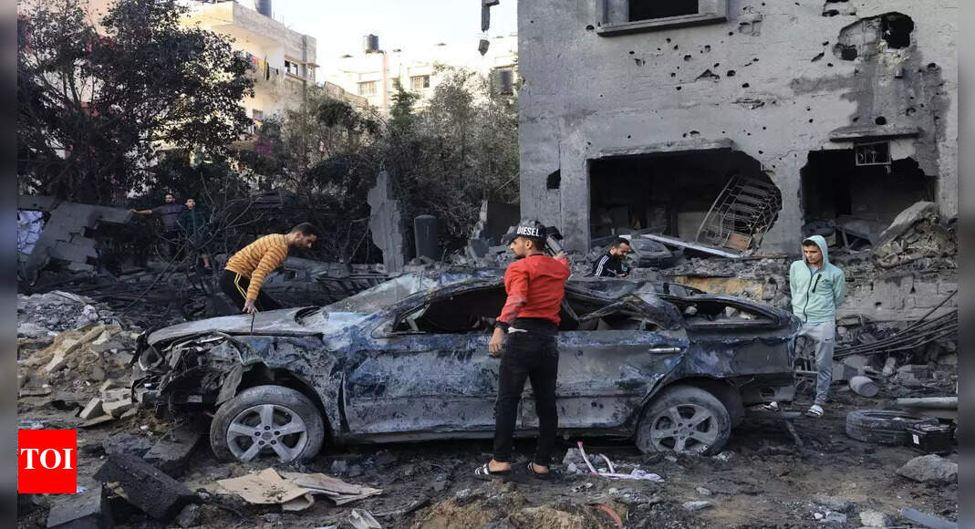 ‘Hundreds killed’ in Israeli hit on Gaza hospital