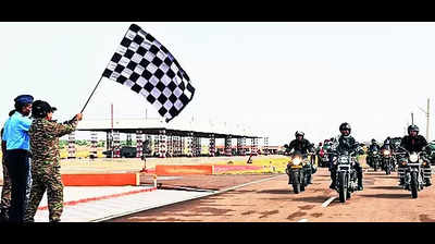 Trishakti expedition flagged off from IAF station in Jaisalmer