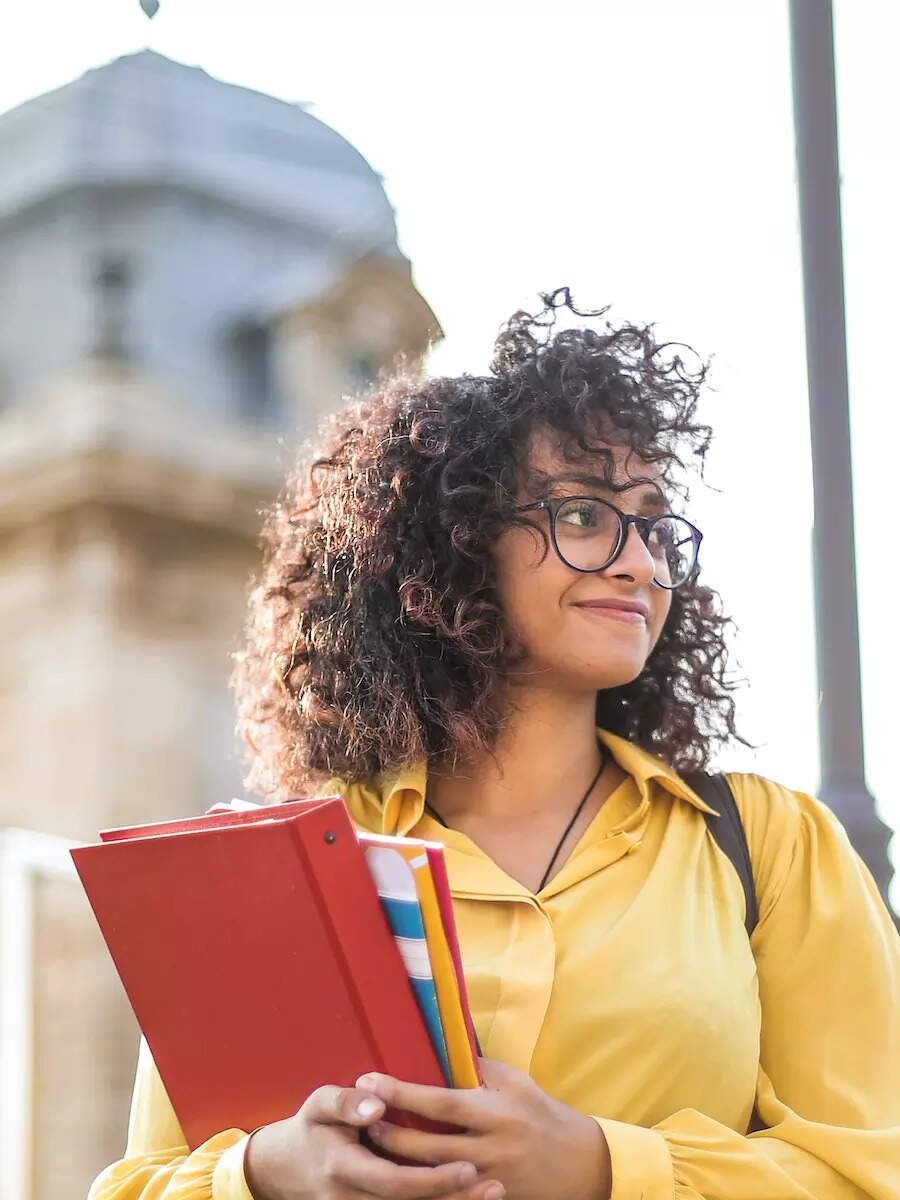 8 Ways to Avoid Distractions and Stay Focused on Studying | Times of India