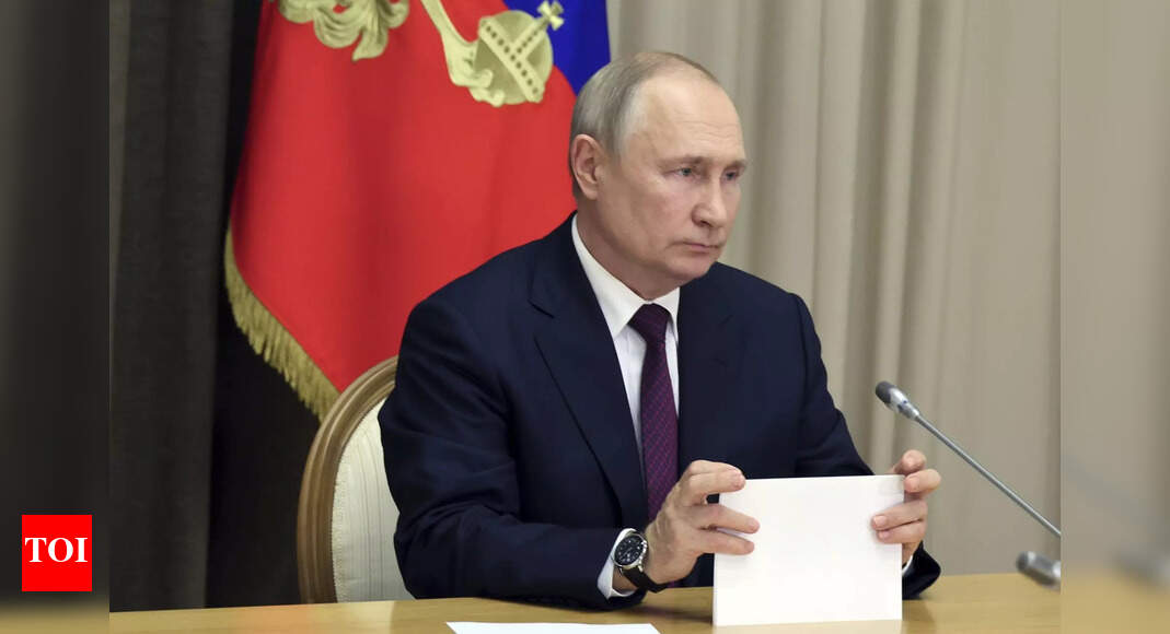 Putin sends jets with hypersonic missiles to patrol Black Sea
