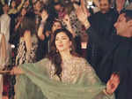 ​These new dreamy pictures from Mahira Khan’s wedding festivities are straight out of a fairytale!​