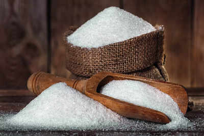 Govt extends curbs on sugar exports