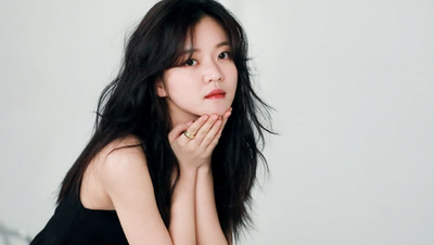 Actress Go Ah Sung wows with her idol talents in upcoming Netflix series 'Doona!'