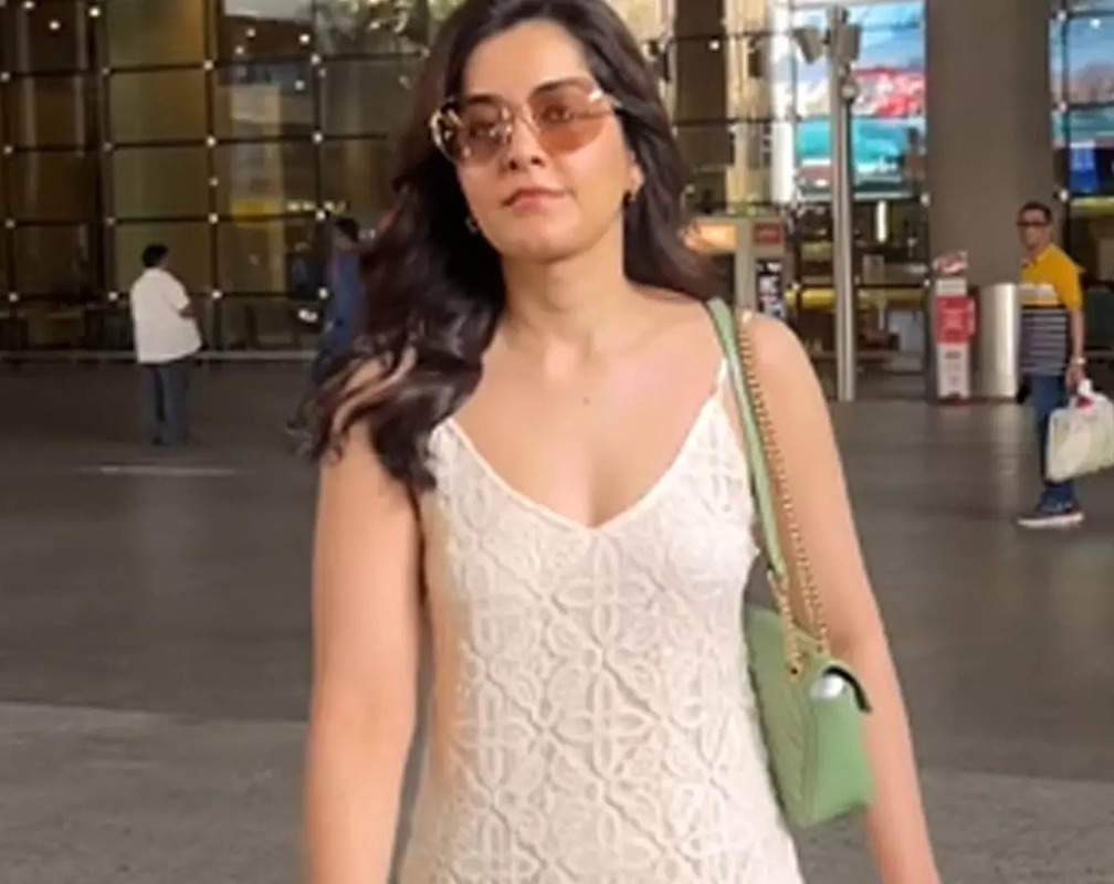 
Raashi Khanna oozes elegance and grace in white as she gets clicked at airport
