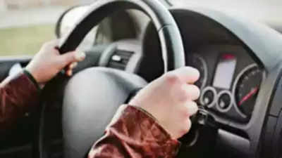 How to ensure correct posture while driving: Step-by-step guide