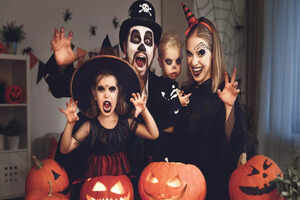 Do you know about these fun Halloween traditions in the US?