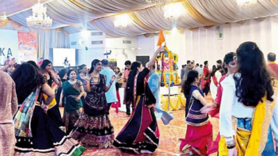 Khalasi, PM's Garbo tunes help rock Dandiya nights