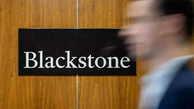 Blackstone's Q3 earnings report 12% drop due to real estate sales decline