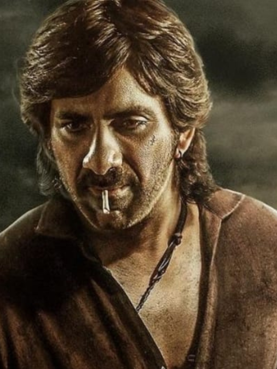 Ravi Teja's Tiger Nageswara Rao Movie Review In 10 Slides | Times Now