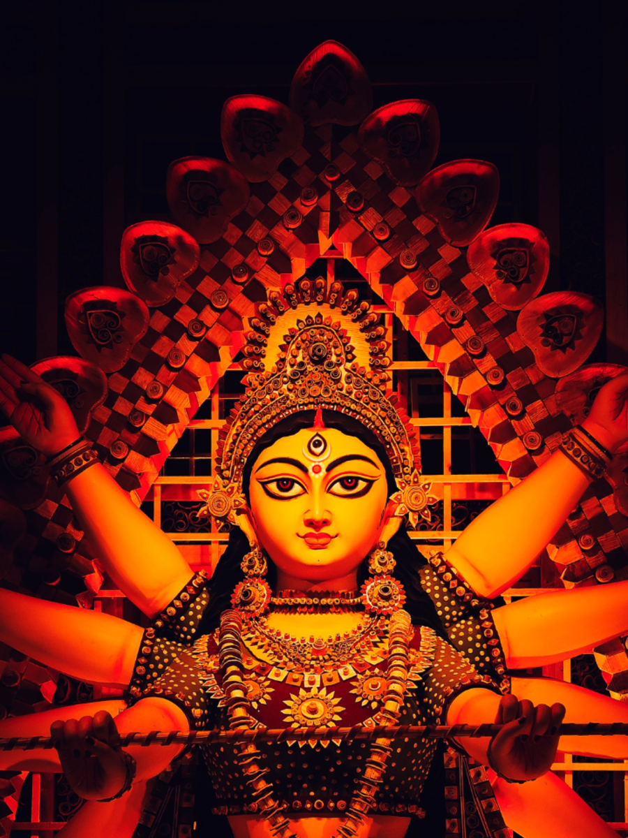 10 Unique Durga Puja Pandals in Kolkata | Times Now