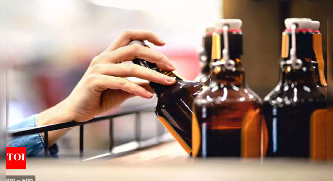 Maharashtra Liquor served to you in bars will get costlier as VAT goes