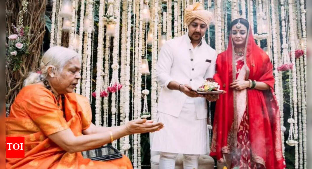 Dia opens up on female priest at her wedding