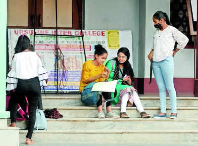 Govt orders probe into students’ admission in PG courses with credit point below 24