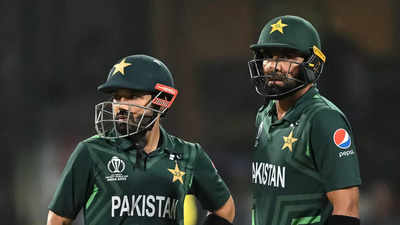 ICC World Cup: 'Jaise hi required run-rate upar jata hai, hum panic karte hain' - Misbah-ul-Haq laments Pakistan's loss to Australia