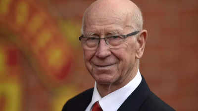 England and Manchester United great Bobby Charlton dies aged 86