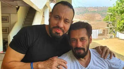 Salman Khan's bodyguard Shera reveals details of the FIR he's filed against neighbour for defaming his mother Pritam Kaur - Exclusive