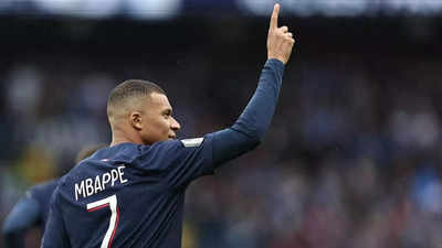 Kylian Mbappe leads PSG to convincing 3-0 win over Strasbourg in Ligue 1