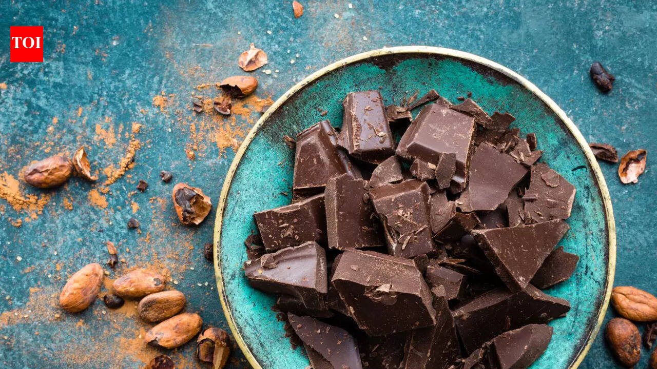 5 ways chocolate can actually help us feel happier