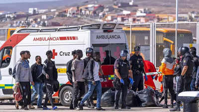 Over one thousand migrants reach Spain's Canary Islands in single day