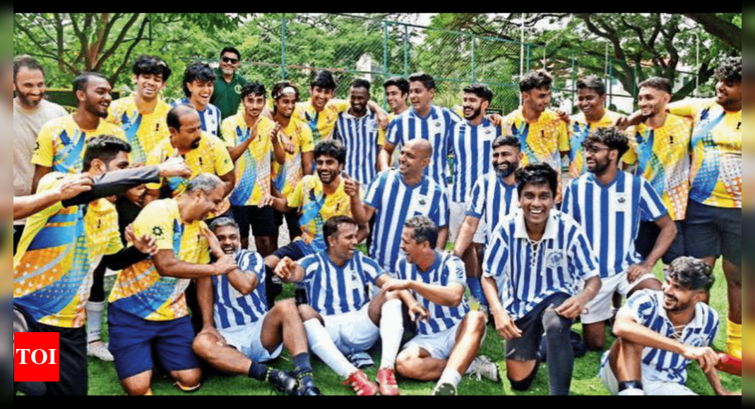 Football: With Pals Onside, Alumni Have A Fun Kickabout | Bengaluru News
