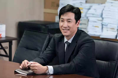 Parasite star 'Lee Sun-kyun' reacts to drug abuse allegations