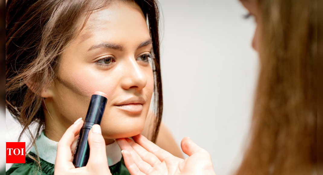 Foundation Stick Options For That Mess Free and Easy To Apply Makeup