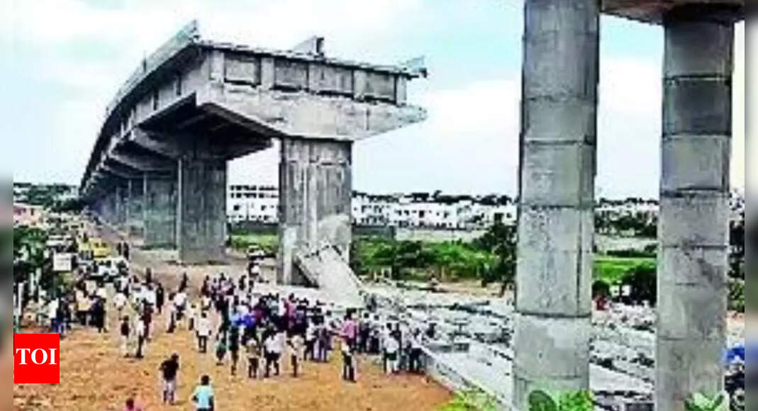 Bridge under construction collapses in Gujarat, 2 killed | India News ...