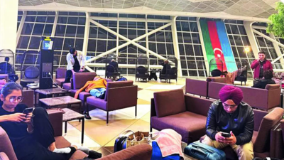 Air Canada flyers claim harrowing time in Baku