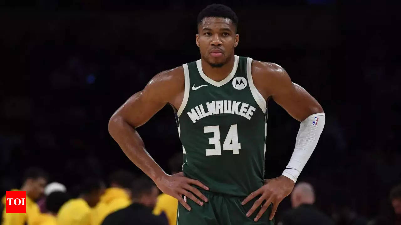 Milwaukee Bucks extend Giannis Antetokounmpo for three years, $186