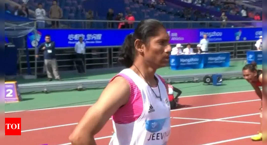 Deepthi Jeevanji sets new Asian Para Games record with gold in 400mT20