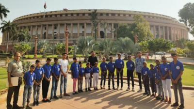 Noida's slum kids visit Parliament House