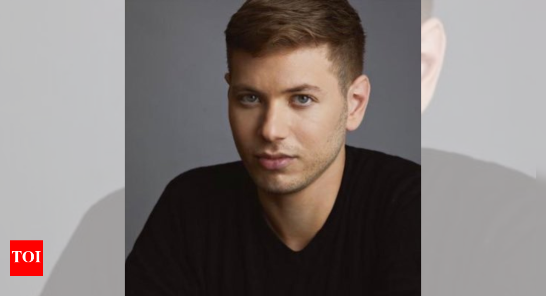 'Where is he?' Netanyahu's son draws backlash for being in US amid war