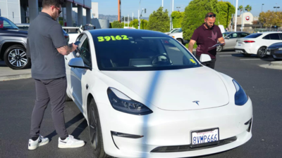 Arizona closely monitoring use of self-driving vehicles