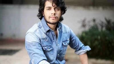 Aamir Khan’s son Junaid Khan to perform his theatre play ‘Strictly Unconventional’ at Prithvi Theatre on THIS date